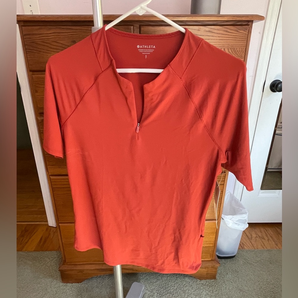 Athleta sunchaser tee